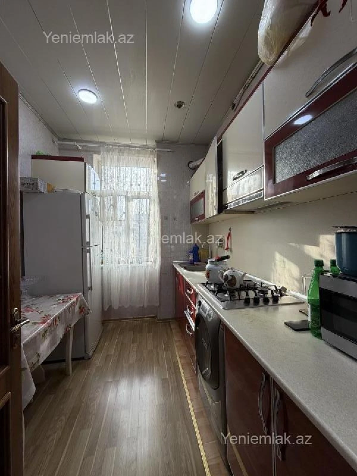 Satılır 3 otaqlı köhnə tikili 70 m²