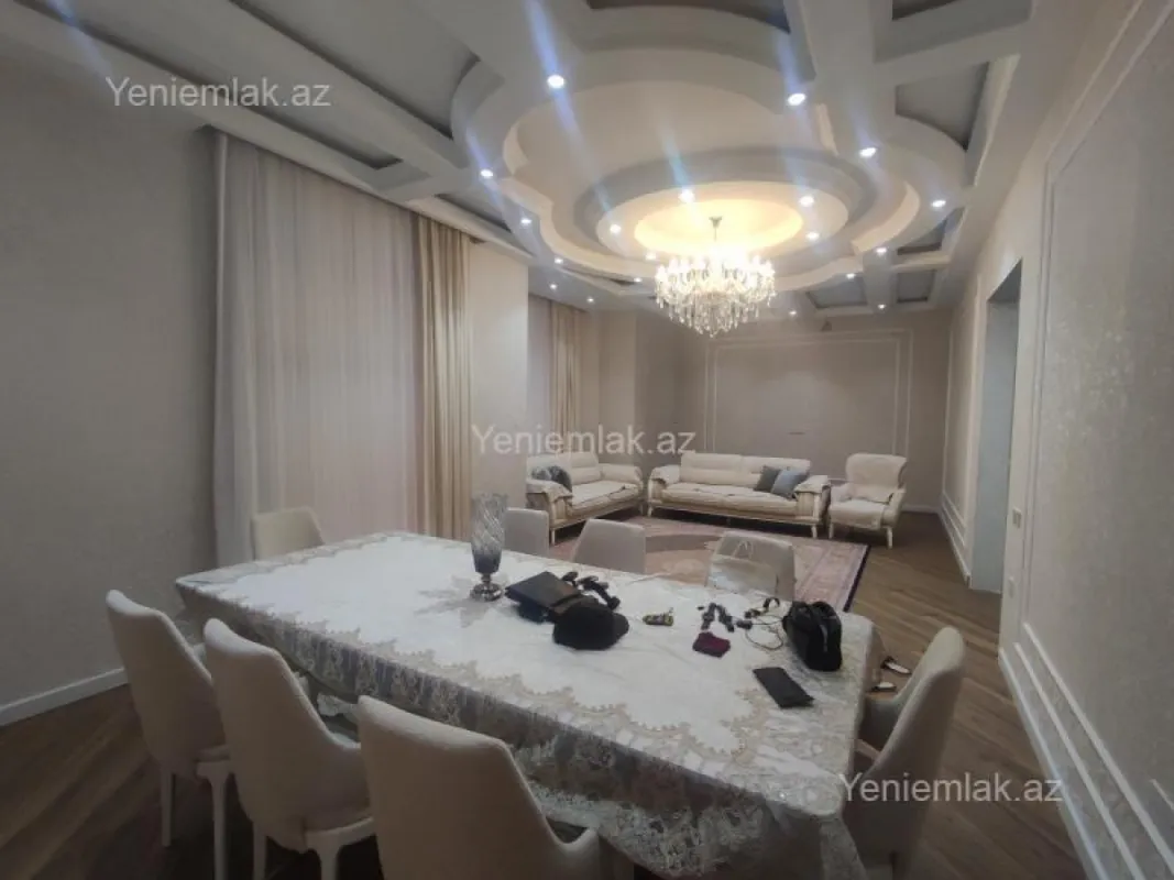 Satılır 6 otaqlı həyət evi 396 m²