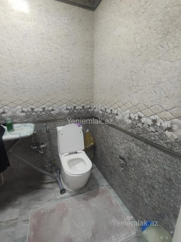 Satılır 6 otaqlı həyət evi 396 m²