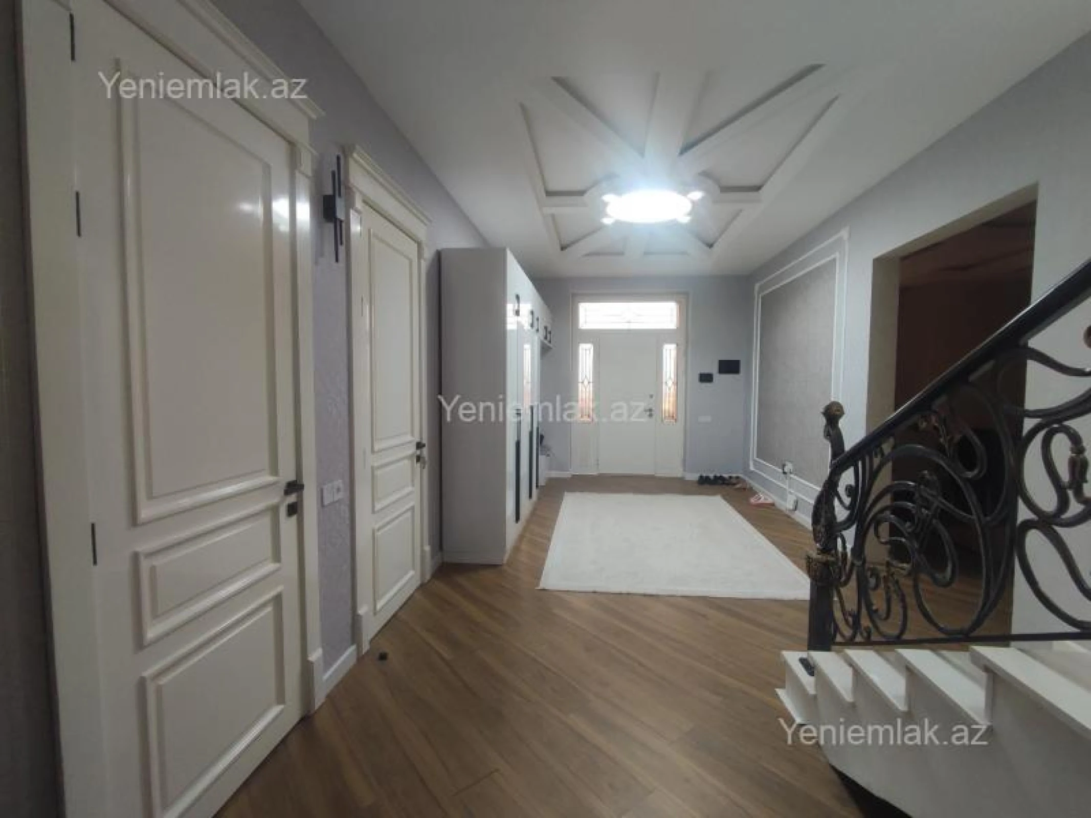 Satılır 6 otaqlı həyət evi 396 m²
