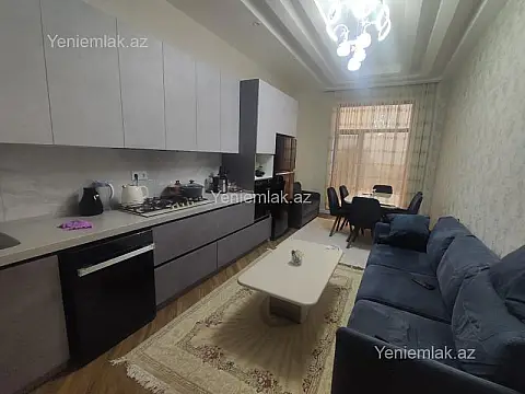 Satılır 6 otaqlı həyət evi 396 m²