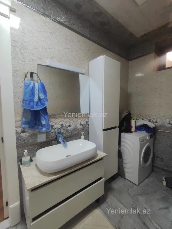 Satılır 6 otaqlı həyət evi 396 m²