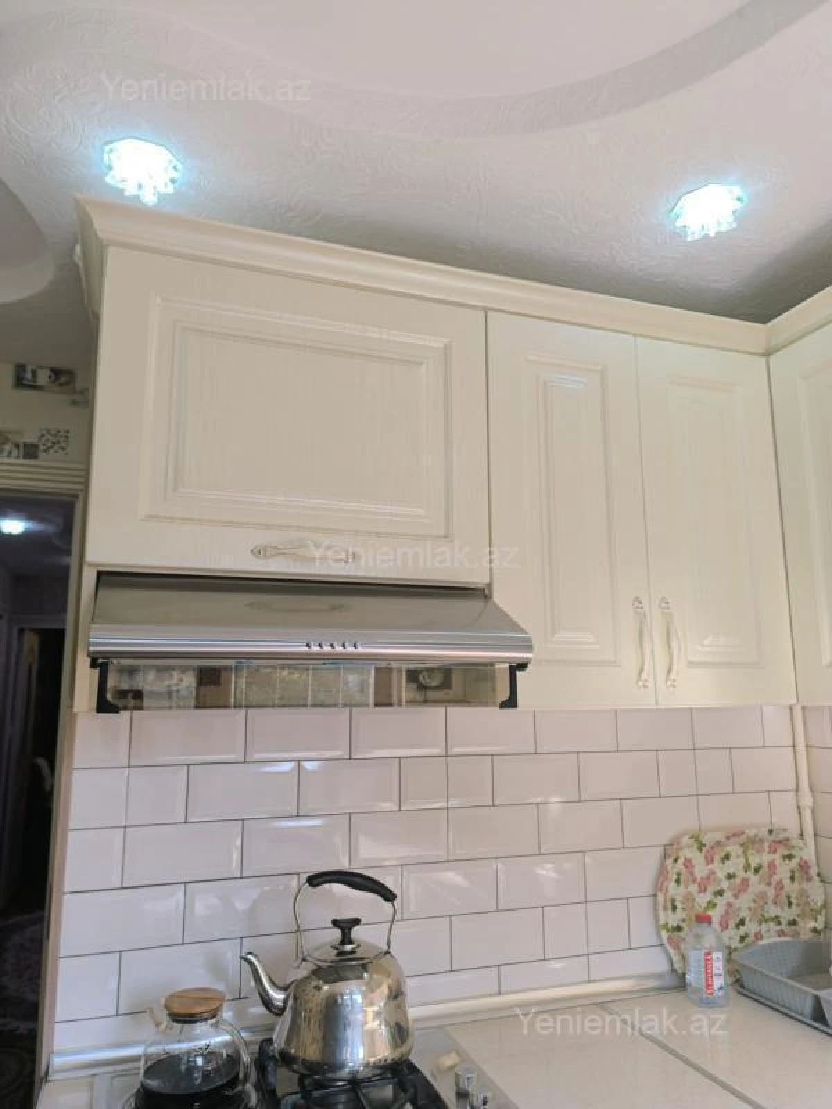 Satılır 3 otaqlı köhnə tikili 80 m²