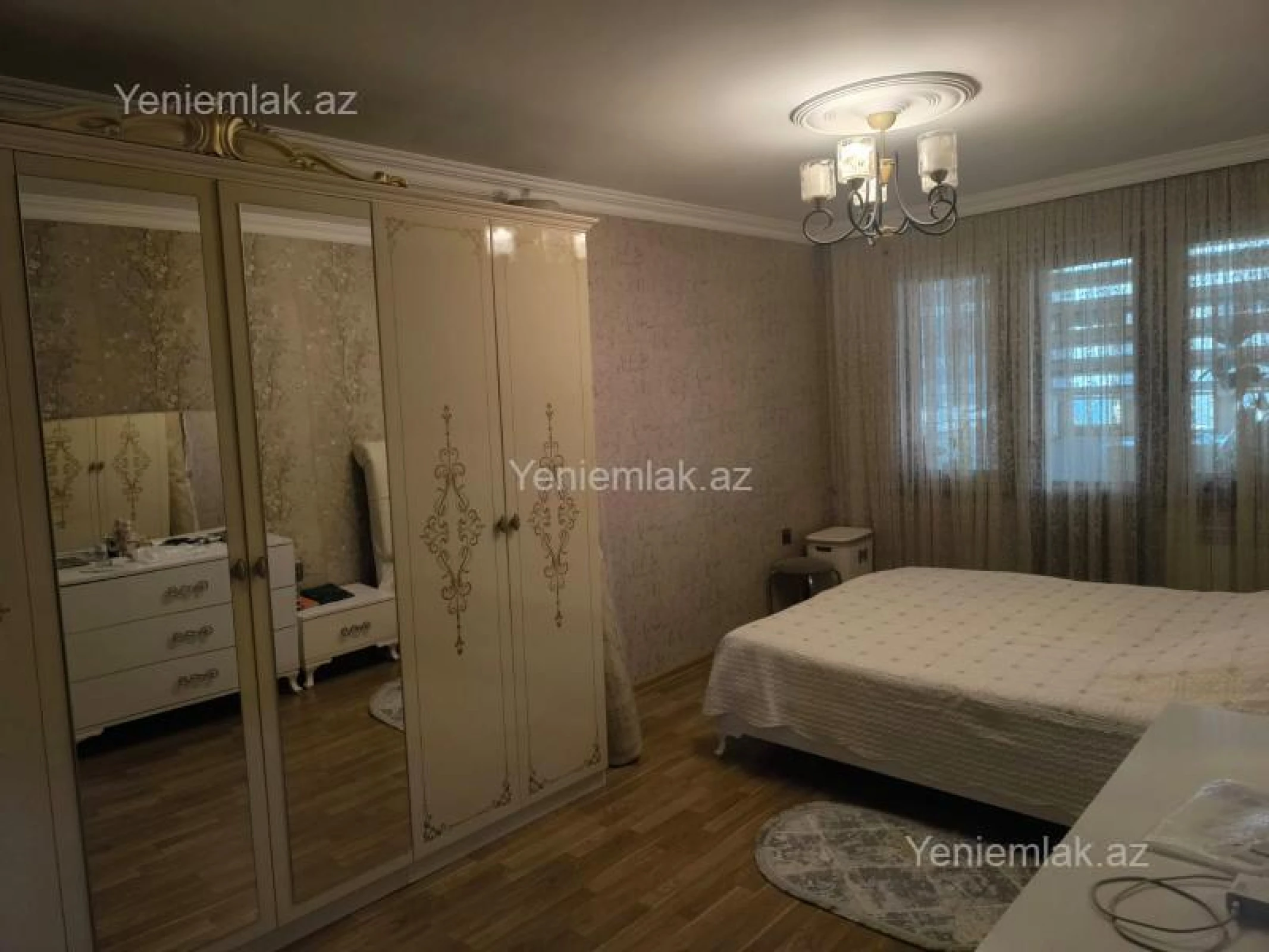 Satılır 3 otaqlı köhnə tikili 80 m²