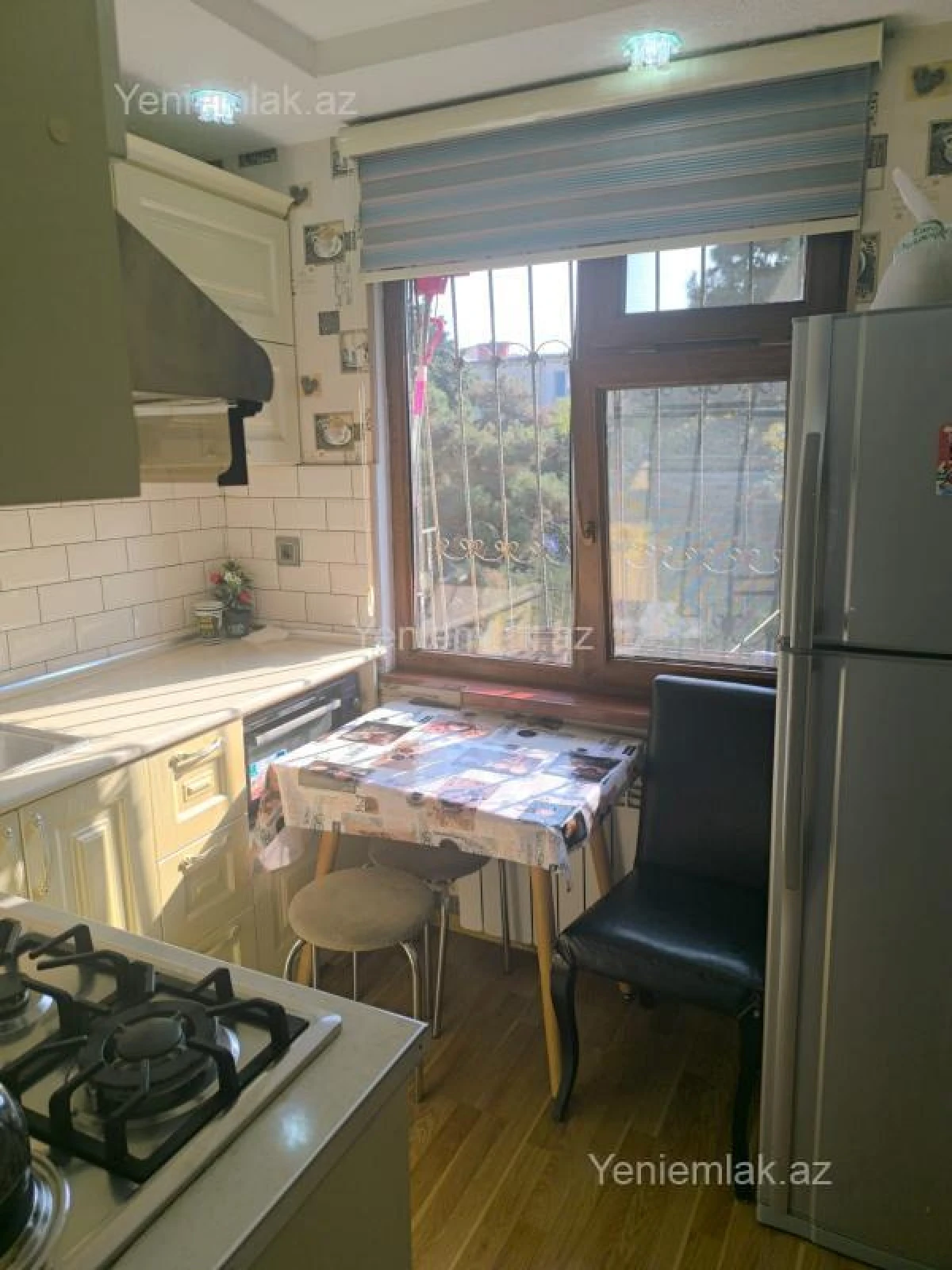 Satılır 3 otaqlı köhnə tikili 80 m²