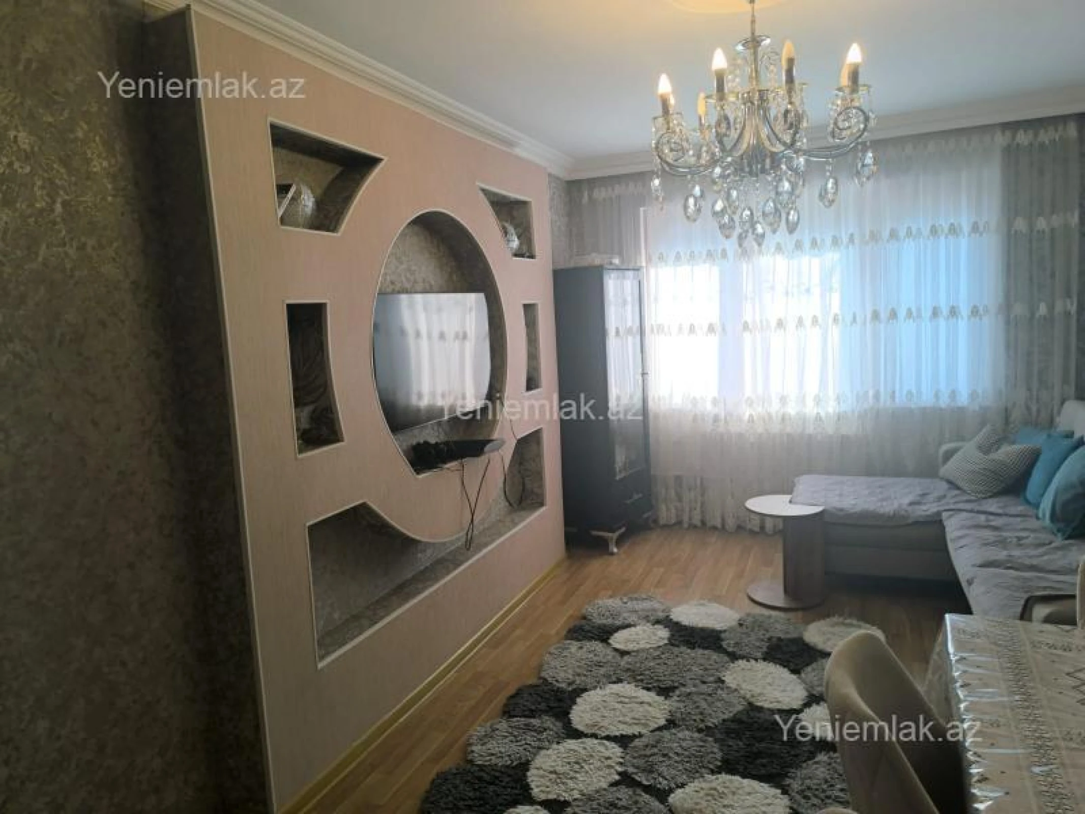 Satılır 3 otaqlı köhnə tikili 80 m²