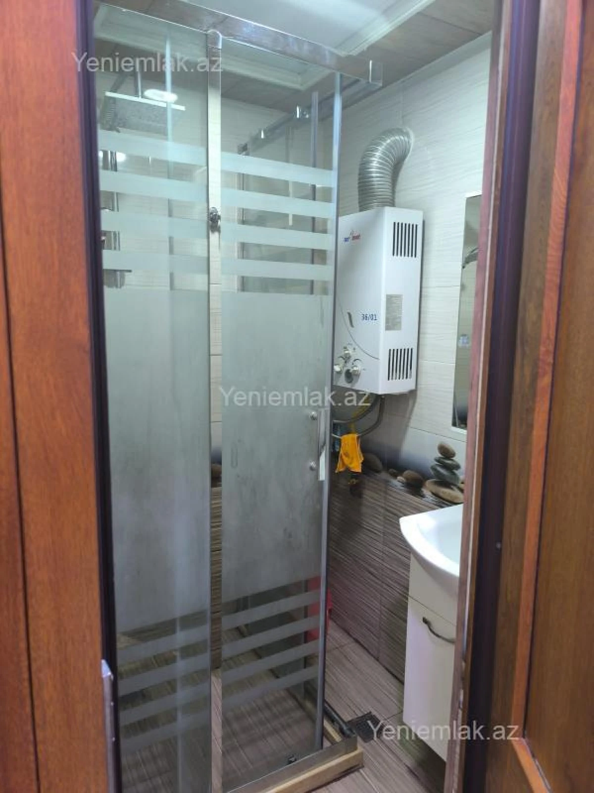 Satılır 3 otaqlı köhnə tikili 80 m²