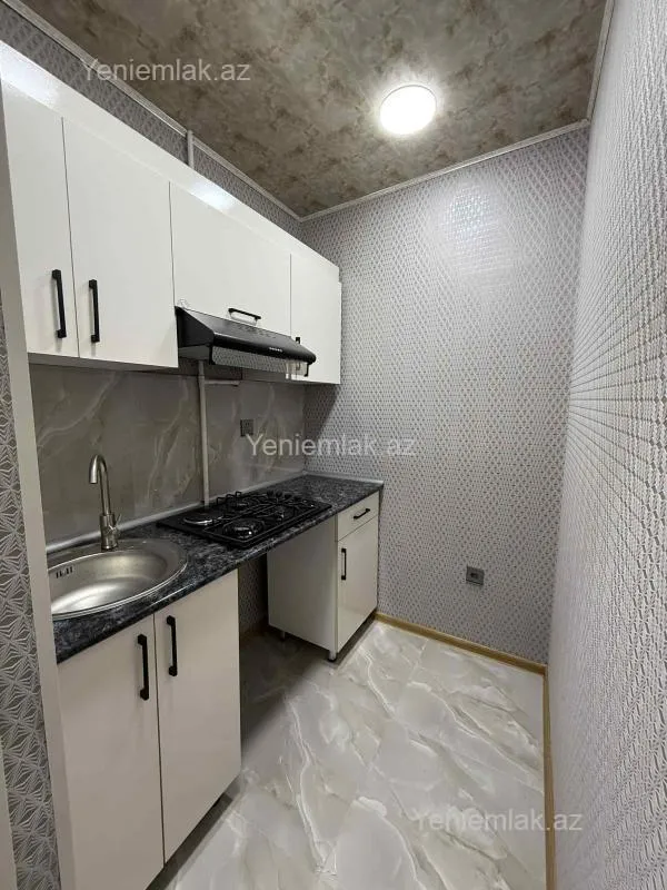 Satılır 1 otaqlı köhnə tikili 35 m²