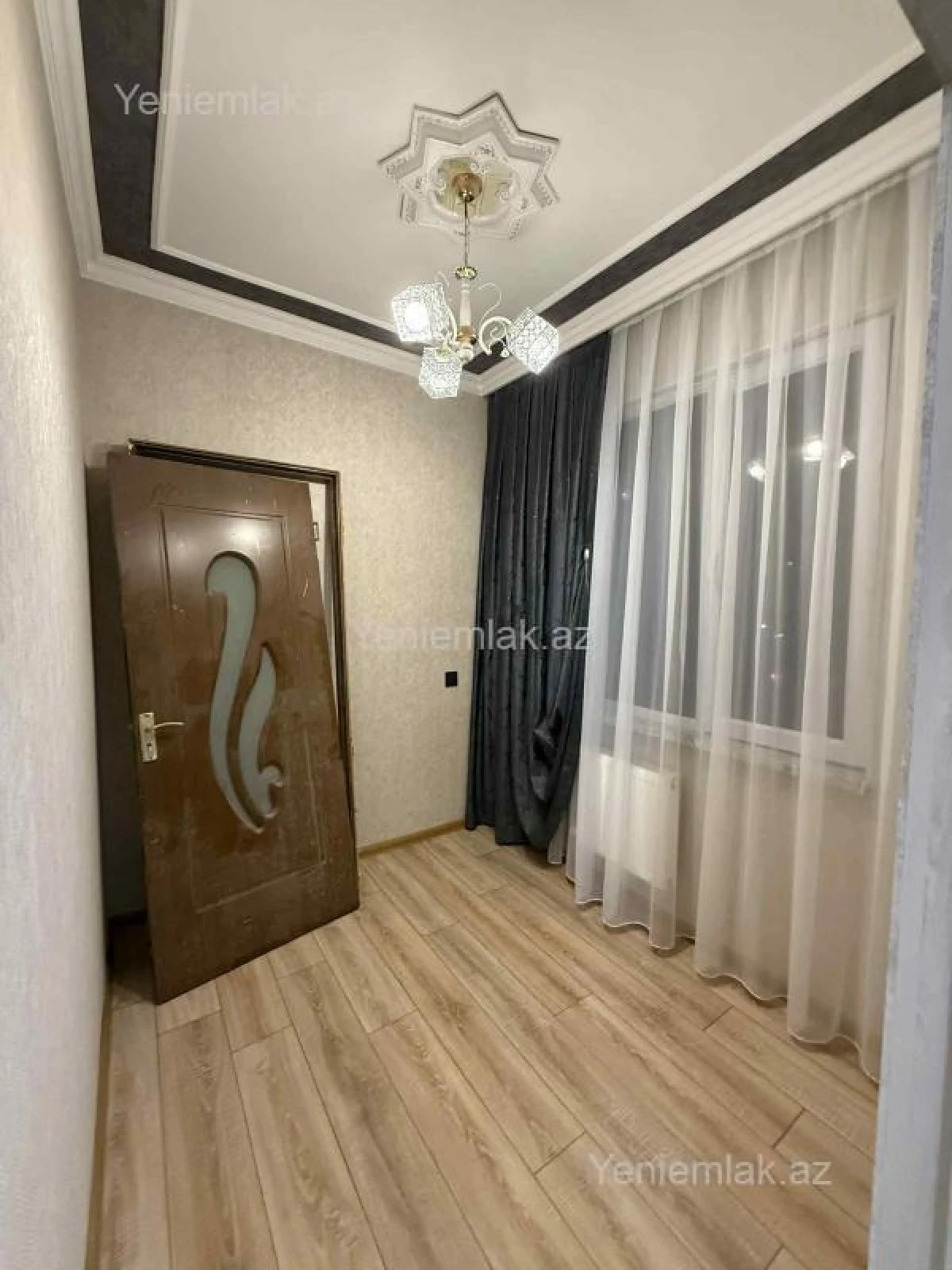 Satılır 1 otaqlı köhnə tikili 35 m²