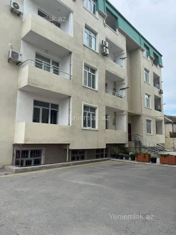 Satılır 3 otaqlı yeni tikili 75 m²