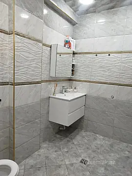 Satılır 3 otaqlı yeni tikili 75 m²