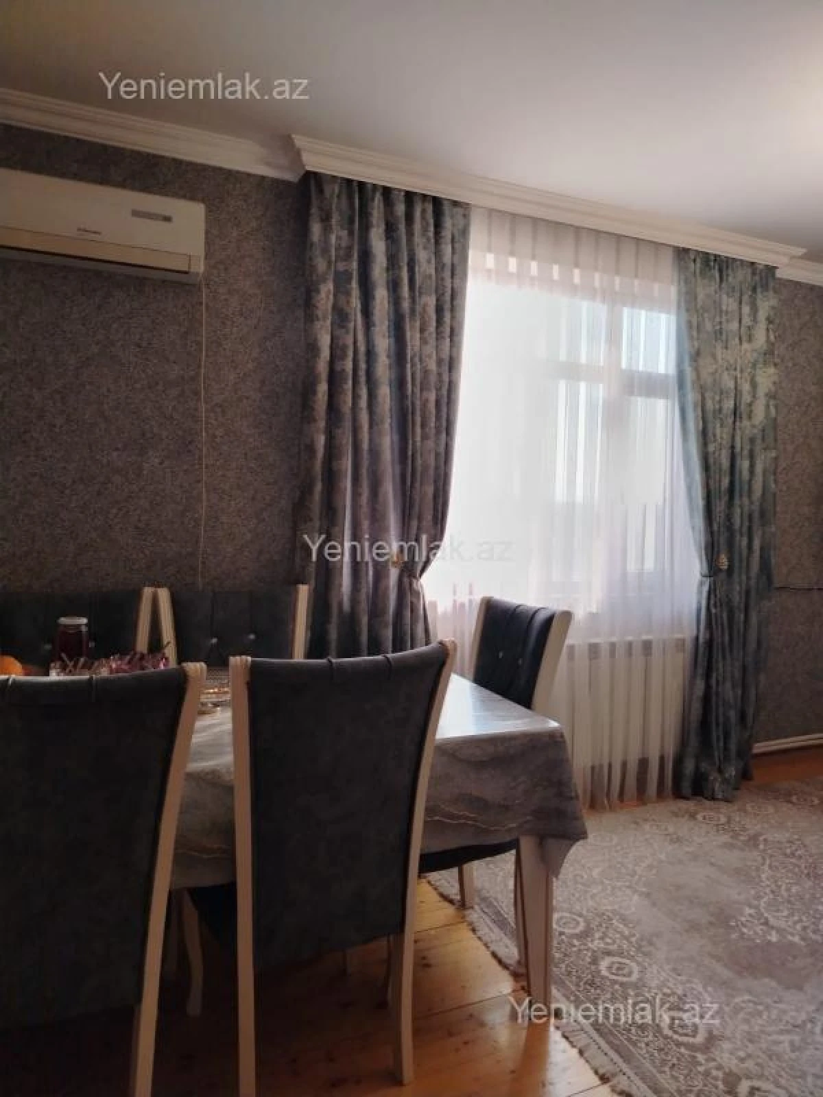 Satılır 2 otaqlı köhnə tikili 55 m²