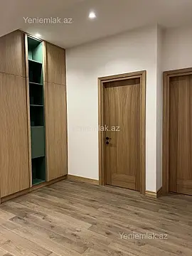 Satılır 3 otaqlı yeni tikili 132 m²