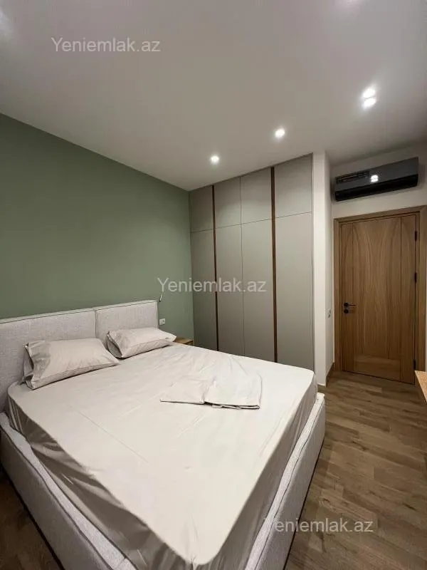 Satılır 3 otaqlı yeni tikili 132 m²