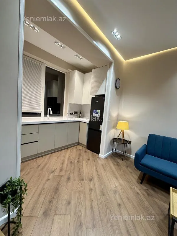 Satılır 2 otaqlı yeni tikili 60 m²