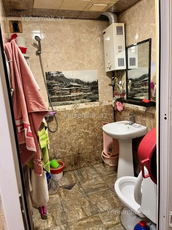 Satılır 2 otaqlı köhnə tikili 46 m²