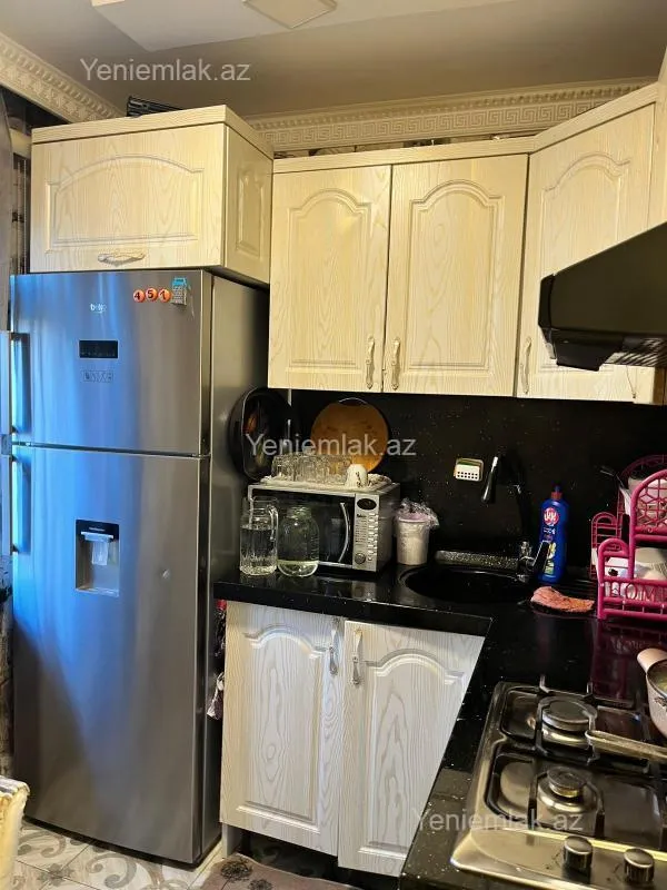 Satılır 2 otaqlı köhnə tikili 46 m²