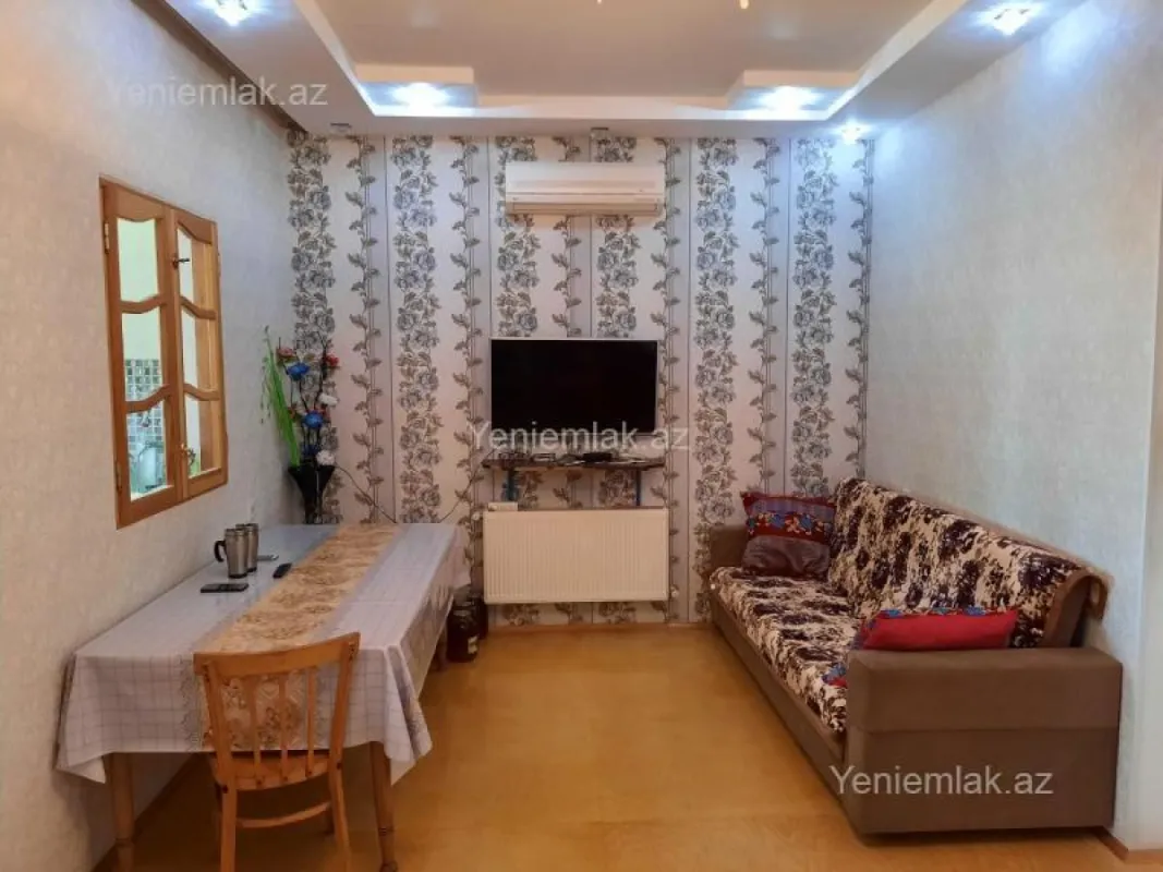 Satılır 3 otaqlı həyət evi 65 m²