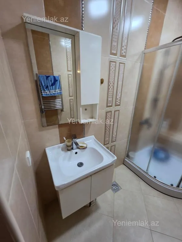 Satılır 3 otaqlı yeni tikili 105 m²