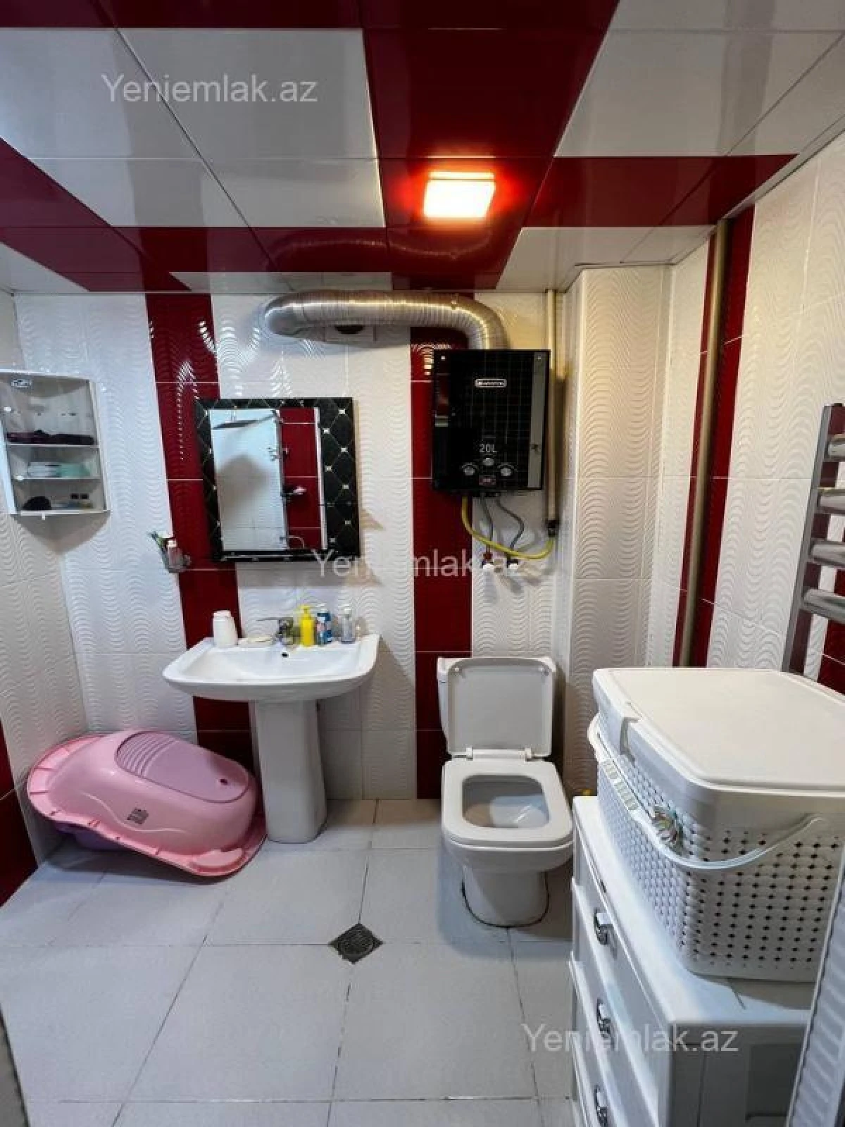 Satılır 2 otaqlı köhnə tikili 52 m²