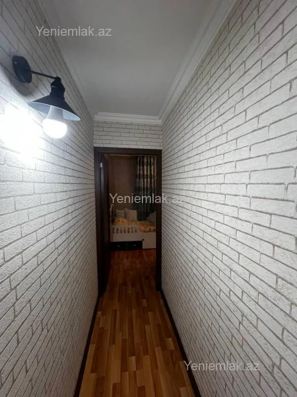 Satılır 2 otaqlı köhnə tikili 52 m²