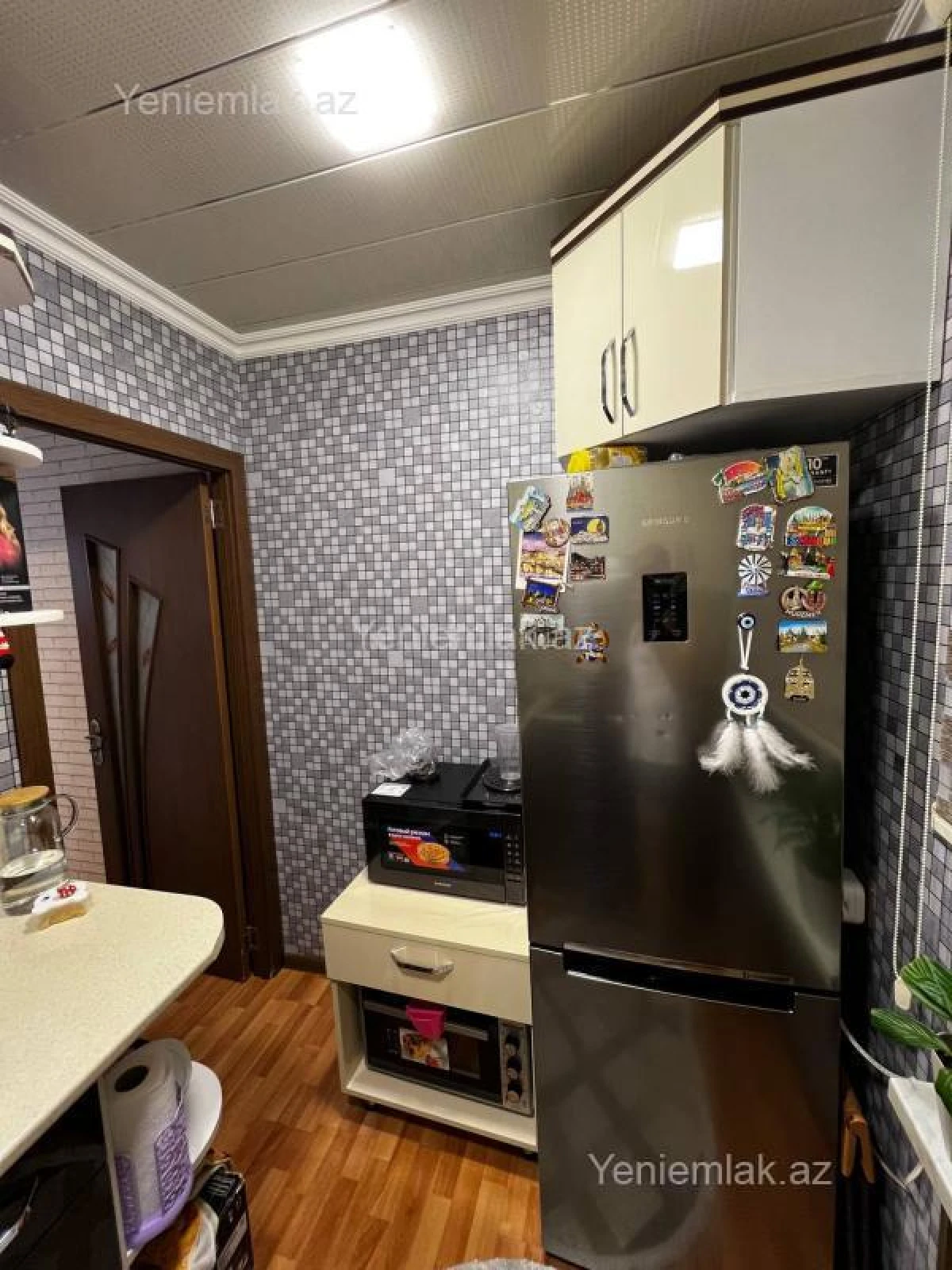 Satılır 2 otaqlı köhnə tikili 52 m²