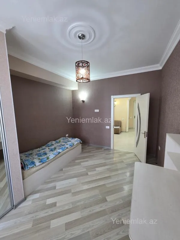 Satılır 3 otaqlı yeni tikili 136 m²