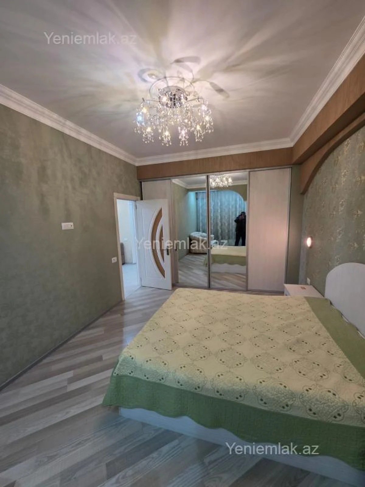 Satılır 3 otaqlı yeni tikili 136 m²