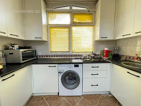 Satılır 2 otaqlı köhnə tikili 55 m²