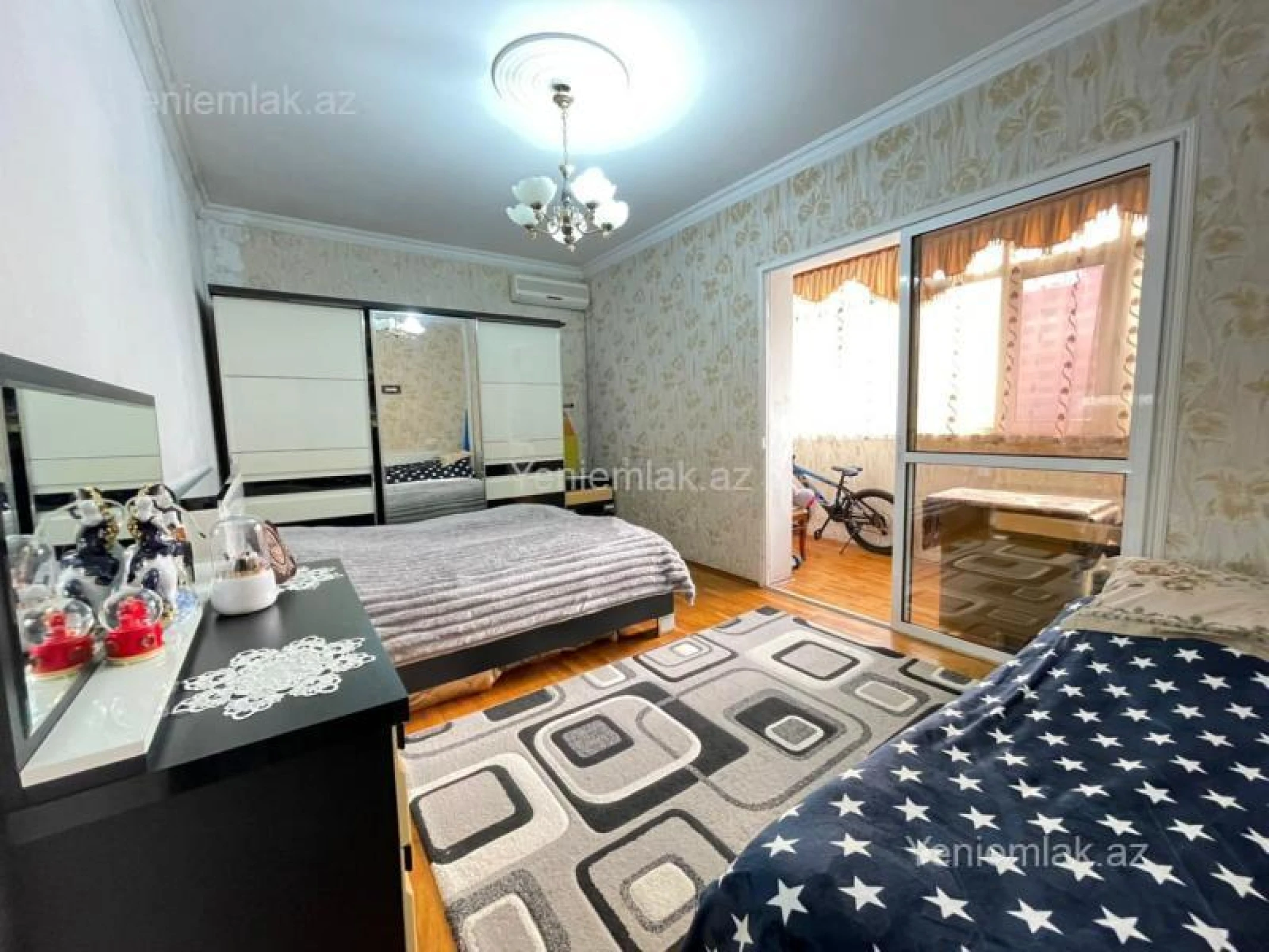 Satılır 2 otaqlı köhnə tikili 55 m²