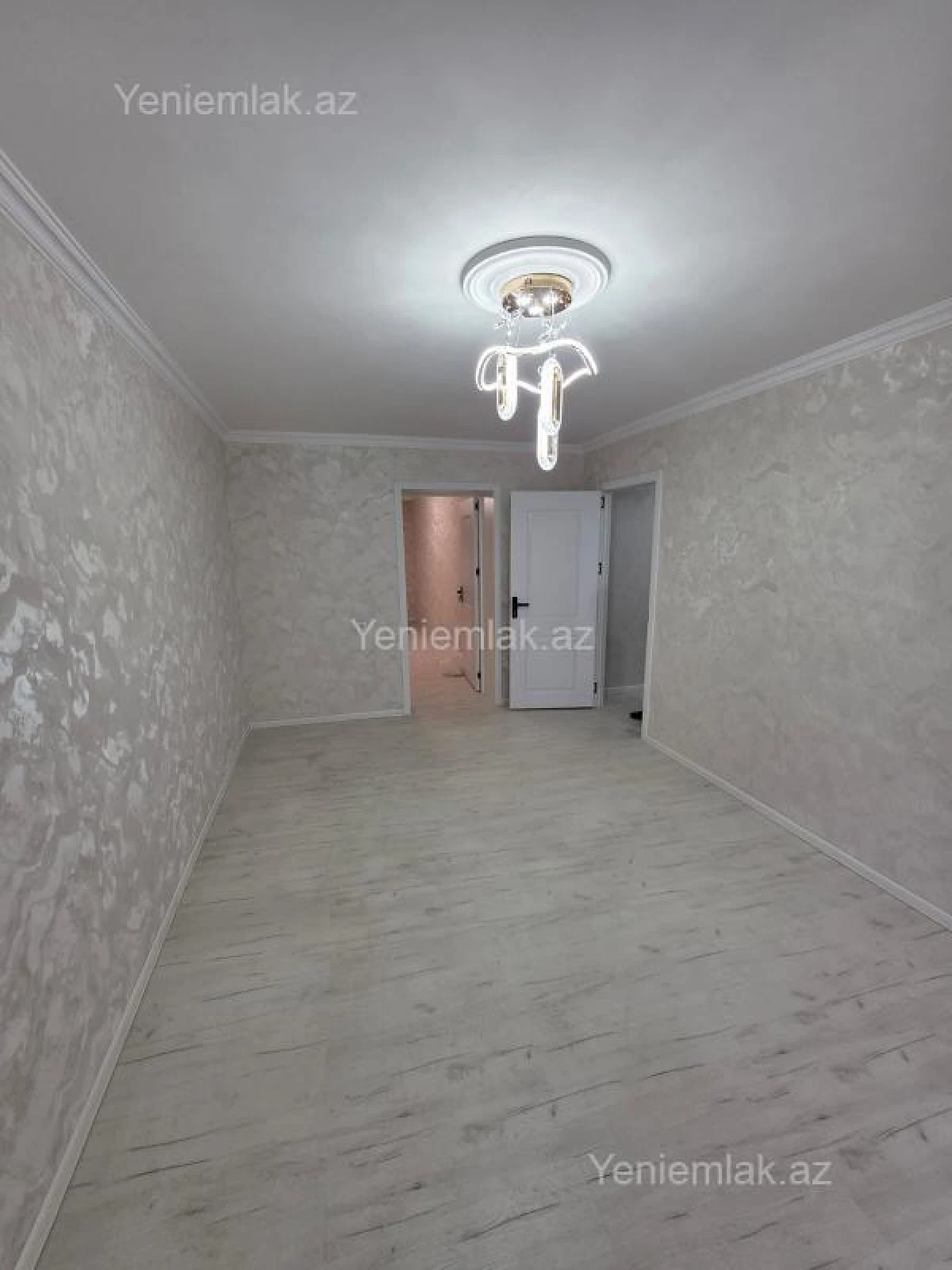 Satılır 2 otaqlı köhnə tikili 53 m²