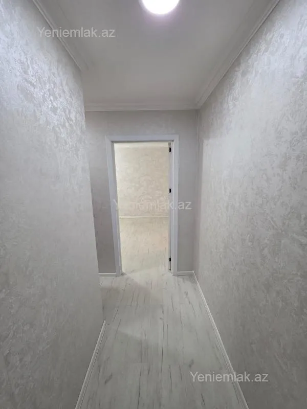 Satılır 2 otaqlı köhnə tikili 53 m²