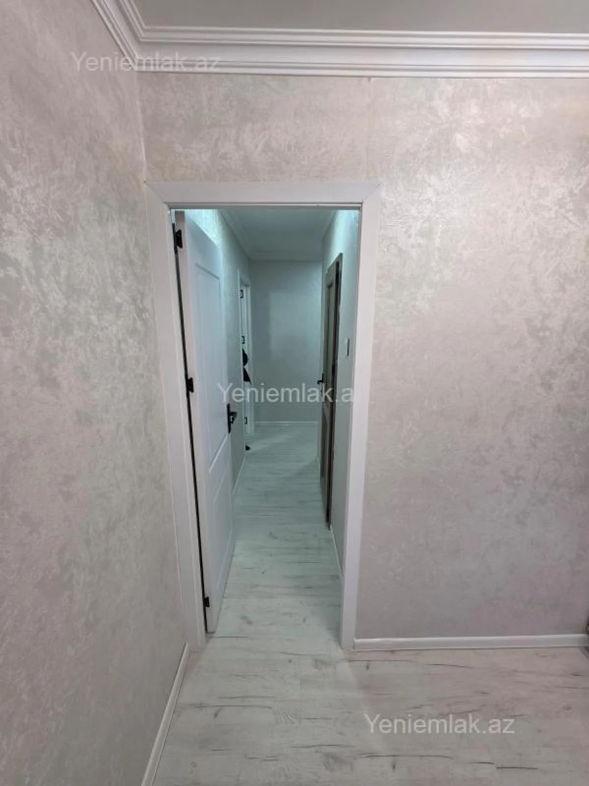 Satılır 2 otaqlı köhnə tikili 53 m²