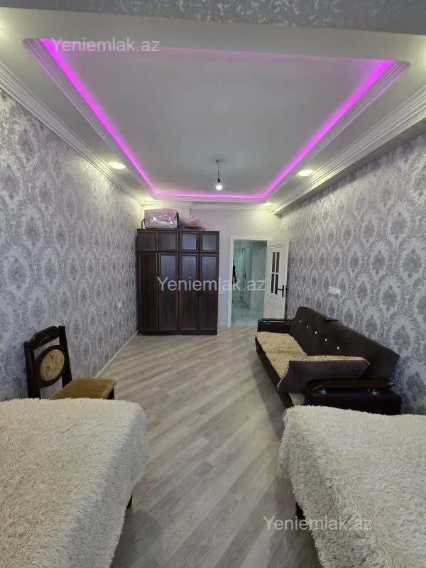Satılır 3 otaqlı yeni tikili 130 m²