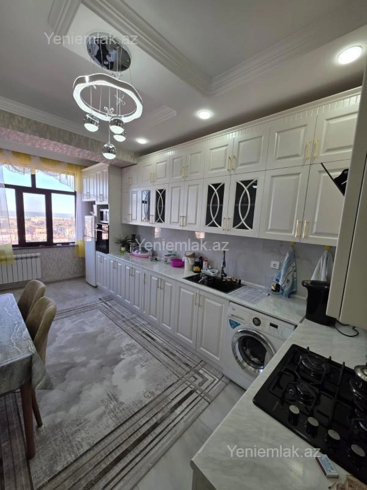 Satılır 3 otaqlı yeni tikili 130 m²