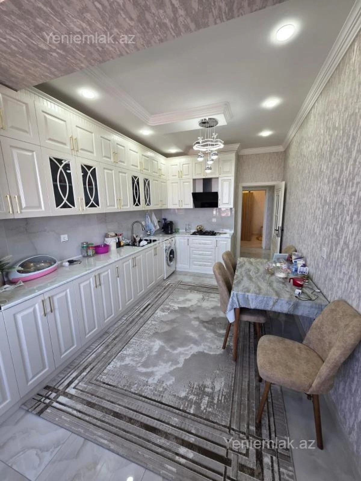 Satılır 3 otaqlı yeni tikili 130 m²