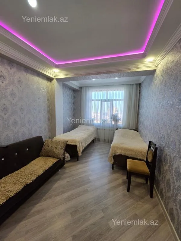Satılır 3 otaqlı yeni tikili 130 m²