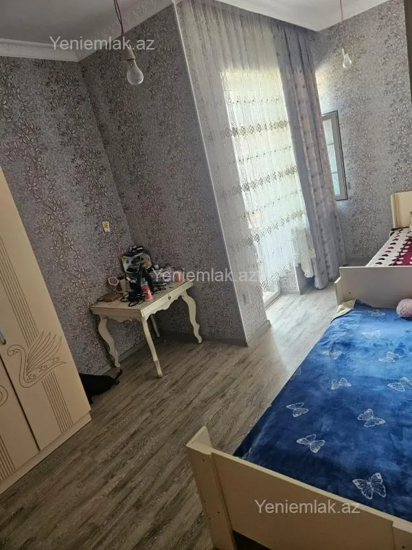 Satılır 4 otaqlı həyət evi 140 m²
