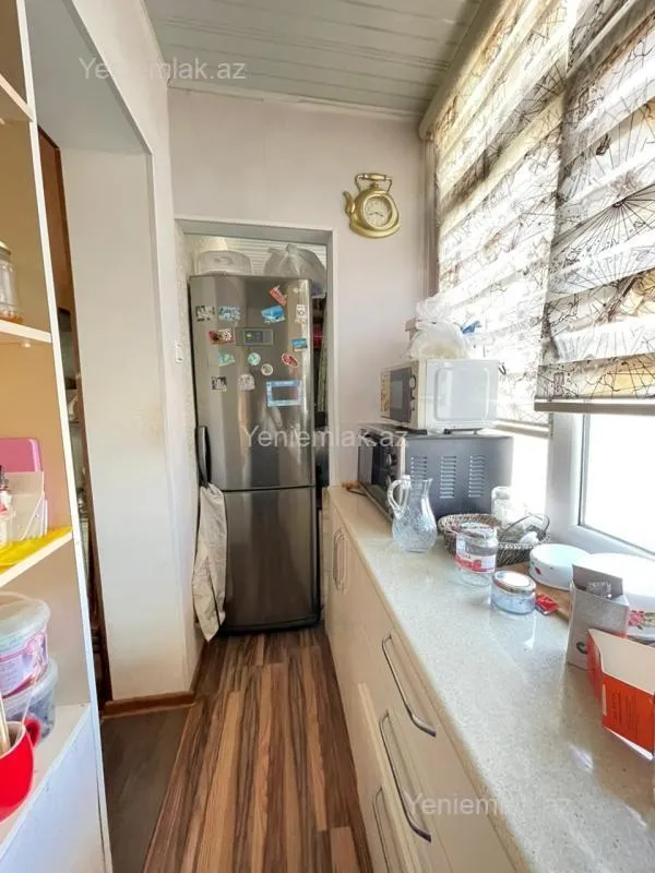 Satılır 2 otaqlı köhnə tikili 50 m²