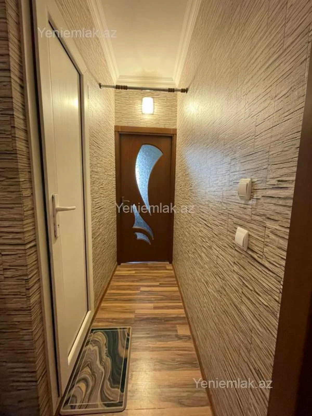 Satılır 2 otaqlı köhnə tikili 50 m²