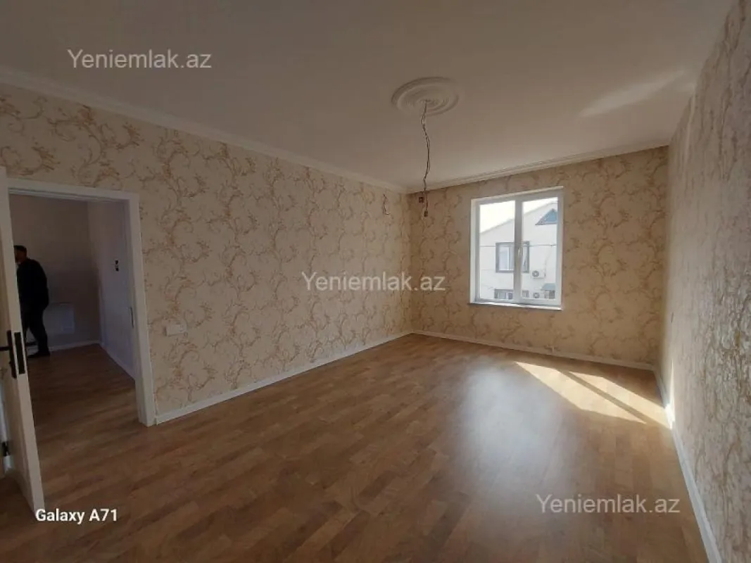 Satılır 4 otaqlı həyət evi 140 m²