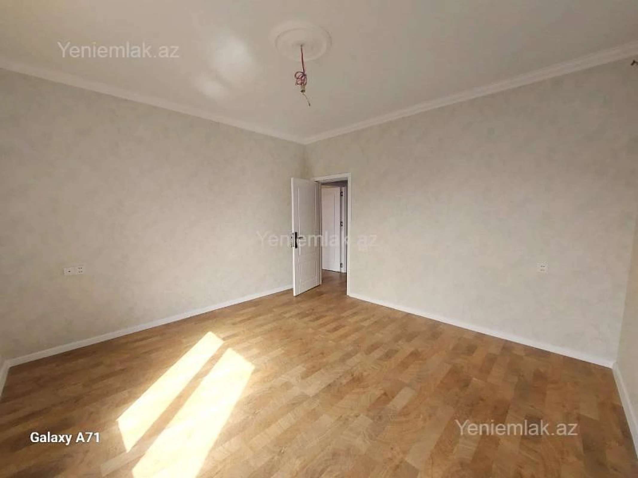 Satılır 4 otaqlı həyət evi 140 m²