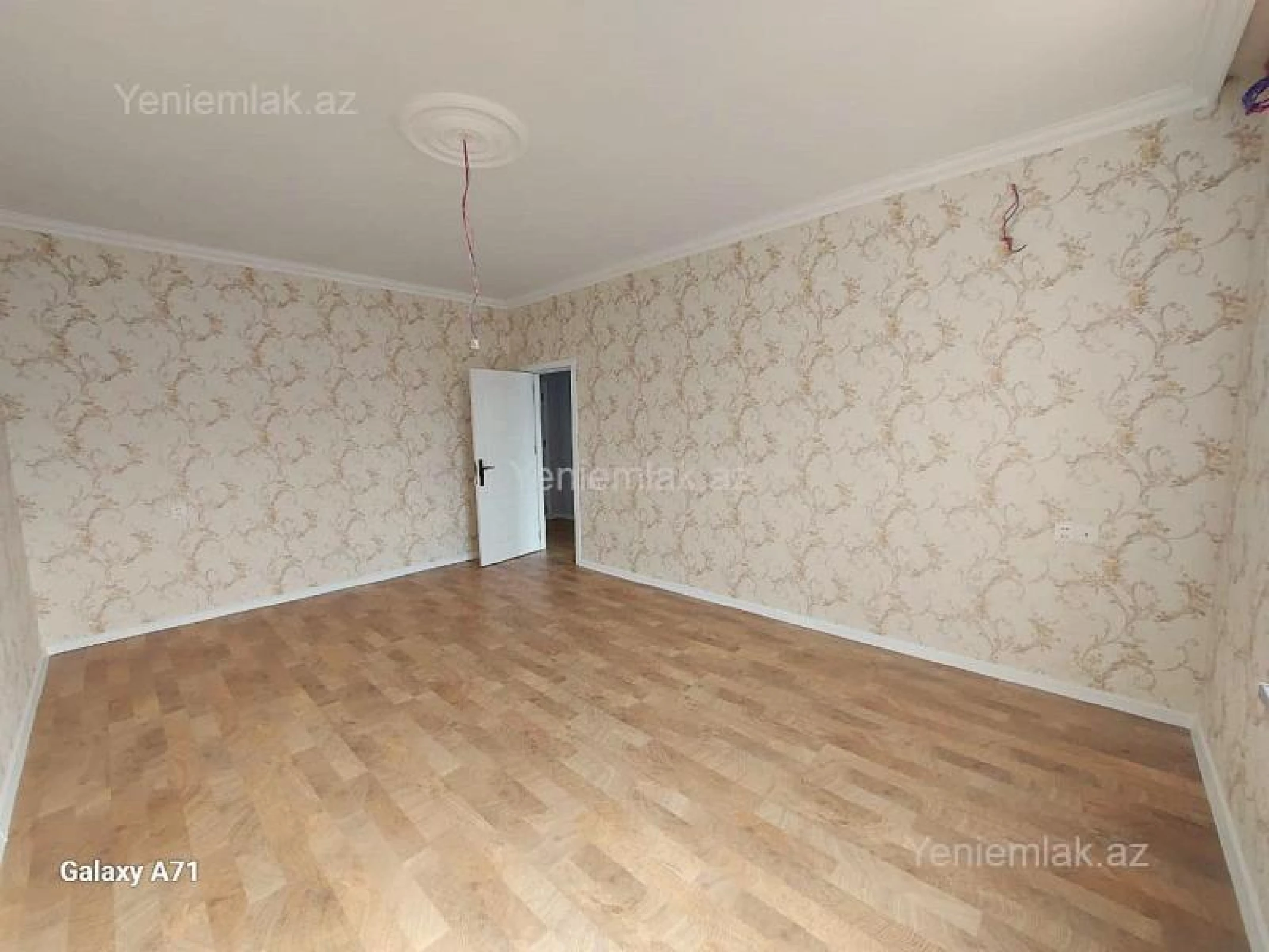 Satılır 4 otaqlı həyət evi 140 m²