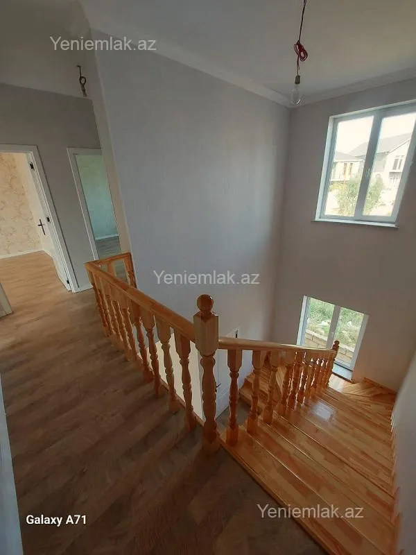 Satılır 4 otaqlı həyət evi 140 m²