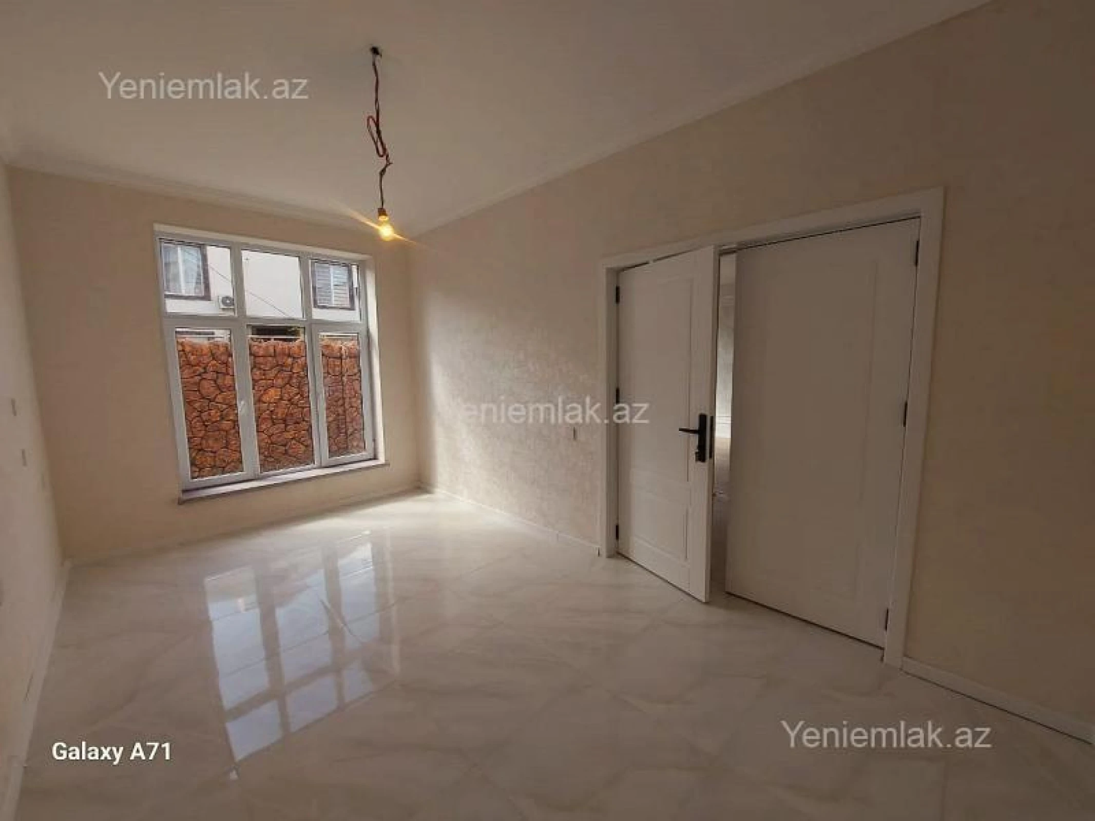 Satılır 4 otaqlı həyət evi 140 m²