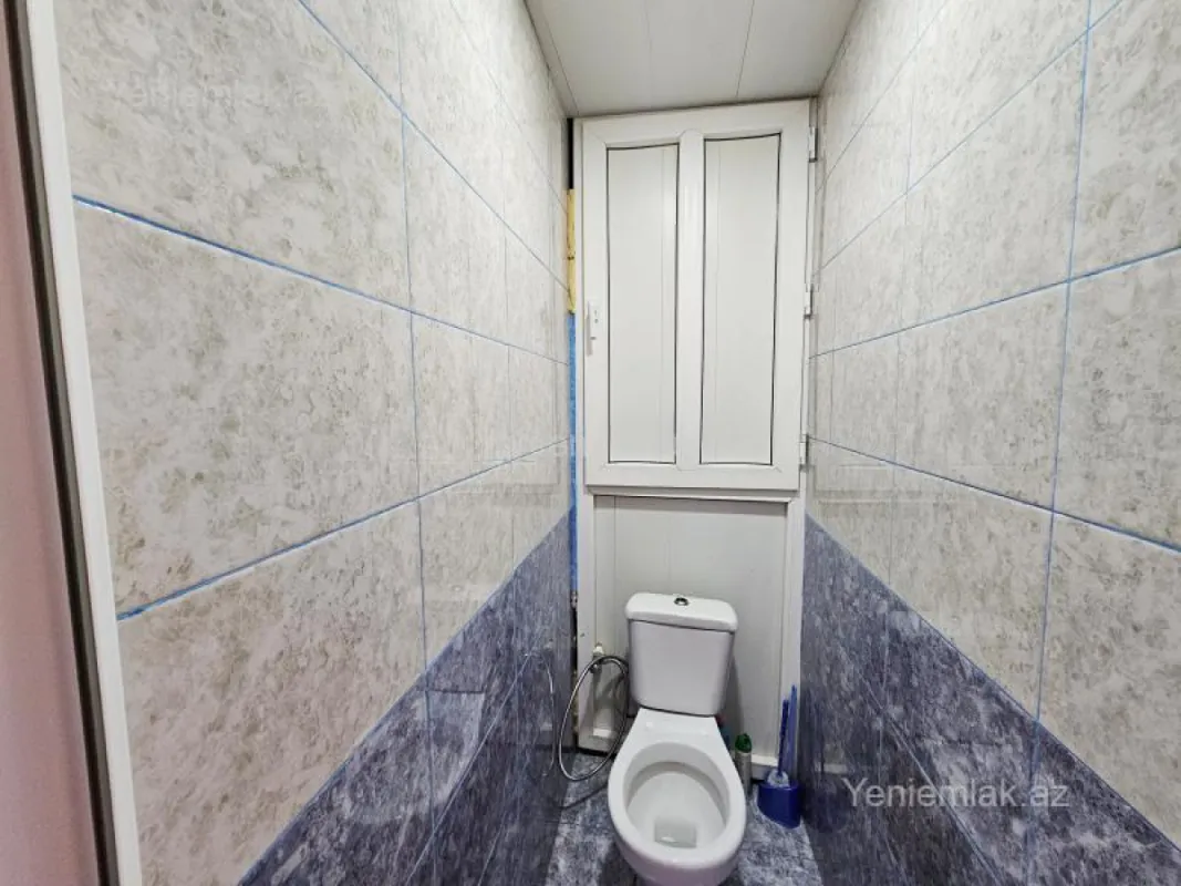 Satılır 4 otaqlı köhnə tikili 110 m²