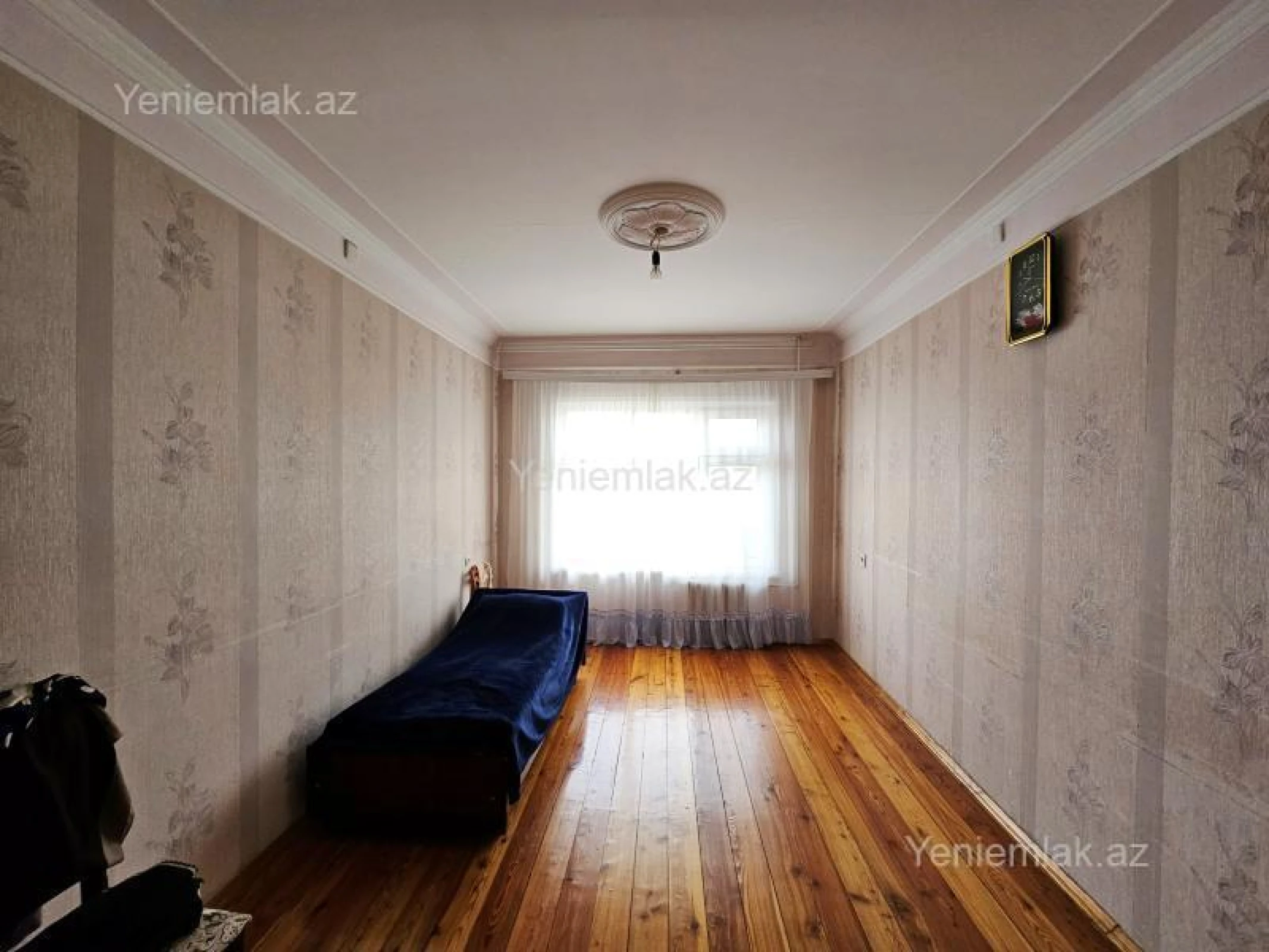 Satılır 4 otaqlı köhnə tikili 110 m²