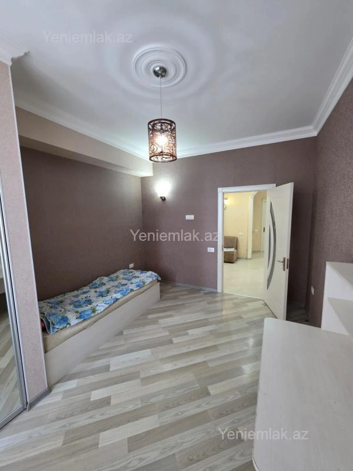Satılır 3 otaqlı yeni tikili 136 m²