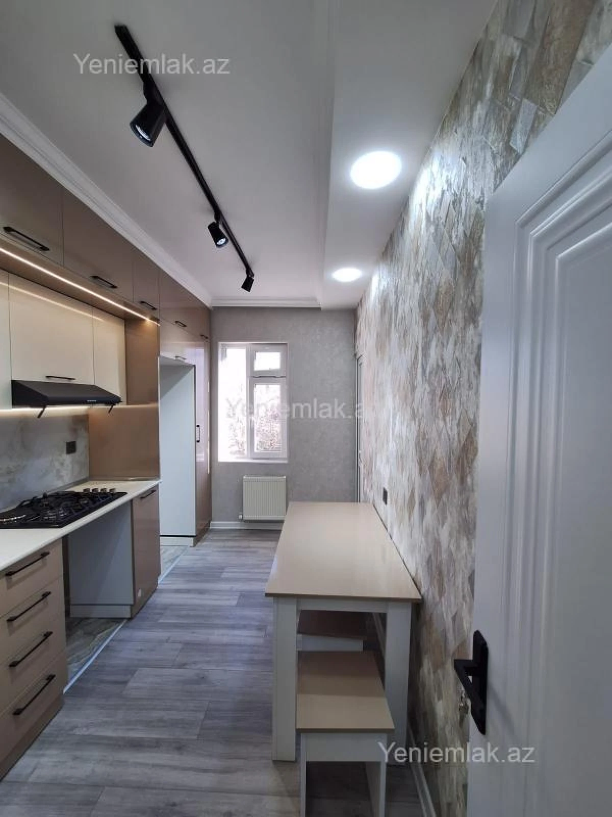 Satılır 3 otaqlı köhnə tikili 69 m²