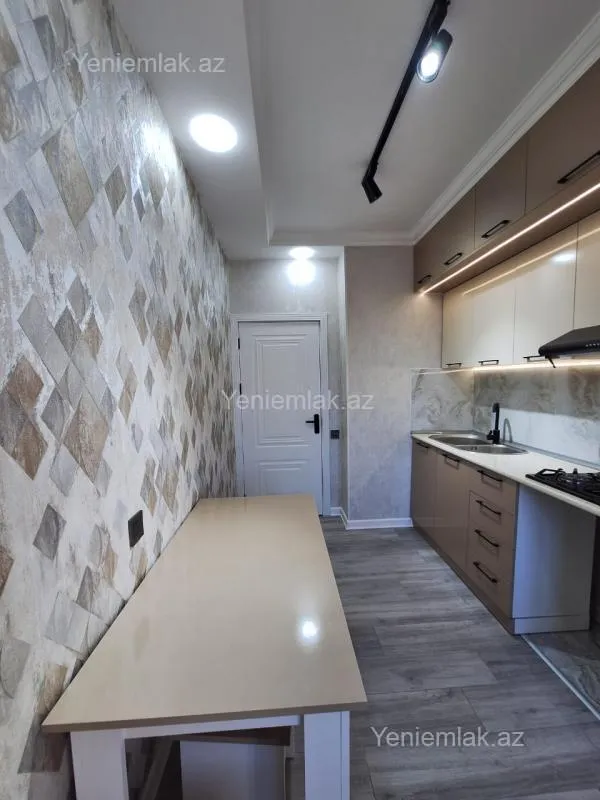Satılır 3 otaqlı köhnə tikili 69 m²